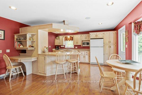Photo 15 of 7385 Milburough Line, Milton, Rural Milton West — HOMEH