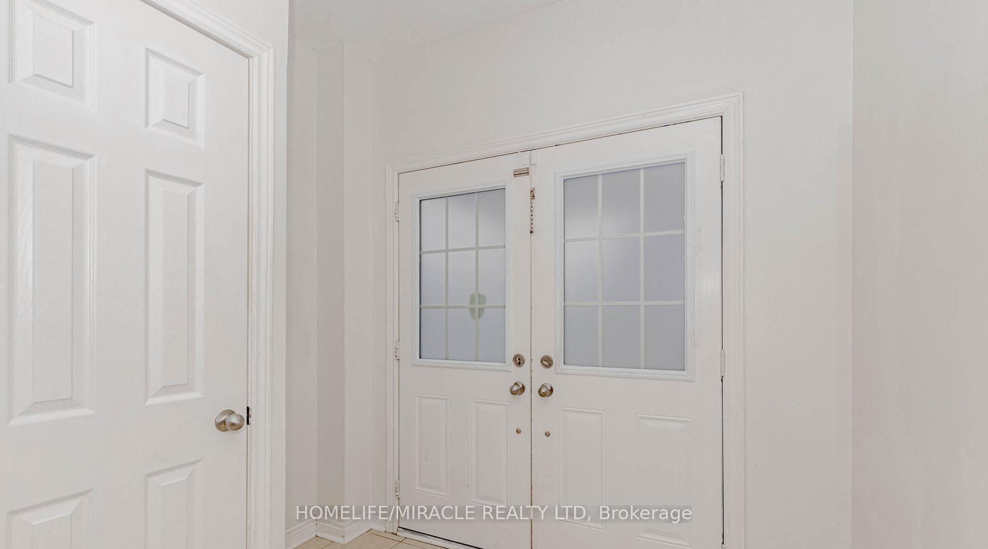 Photo 6 of Unit Upper, 1015 Job Crescent, Milton, Harrison — HOMEH