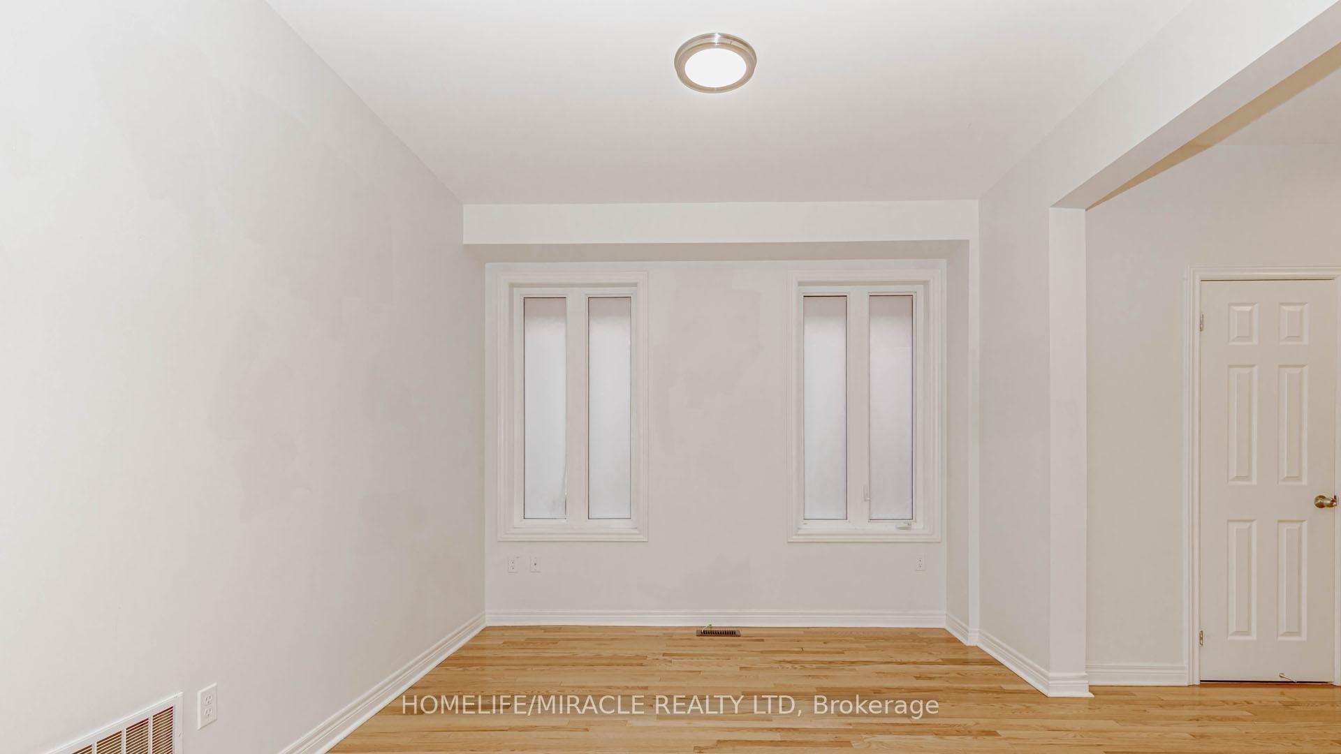 Photo 13 of Unit Upper, 1015 Job Crescent, Milton, Harrison — HOMEH