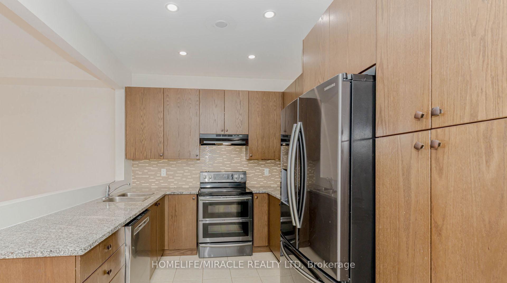 Photo 16 of Unit Upper, 1015 Job Crescent, Milton, Harrison — HOMEH