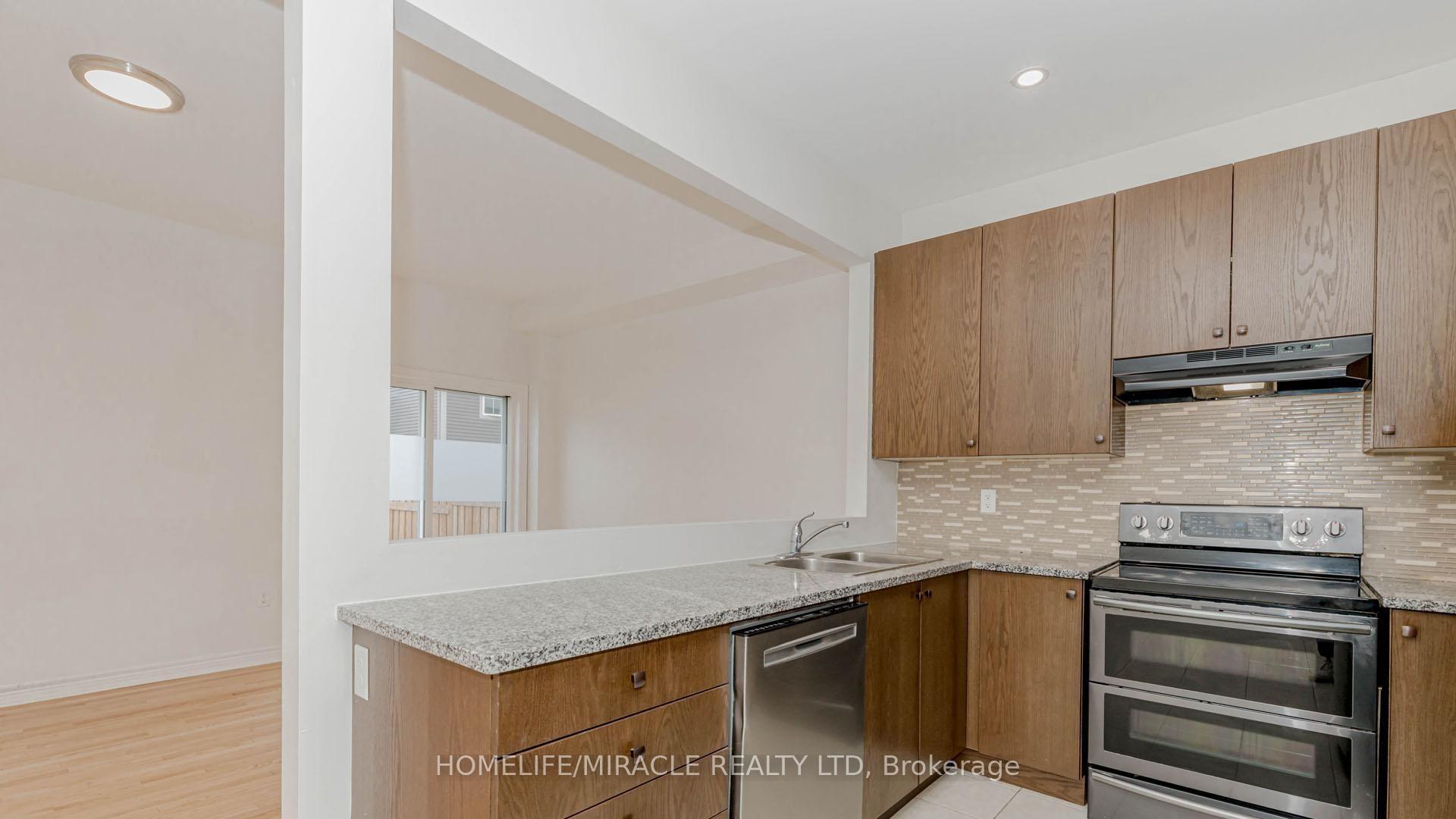 Photo 17 of Unit Upper, 1015 Job Crescent, Milton, Harrison — HOMEH