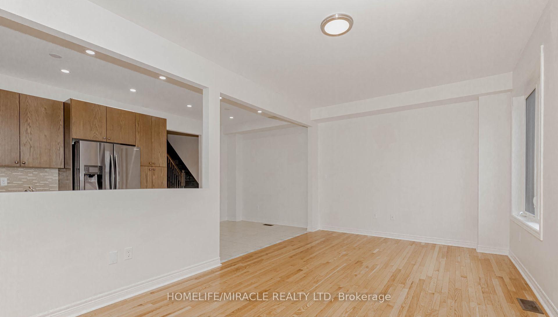 Photo 22 of Unit Upper, 1015 Job Crescent, Milton, Harrison — HOMEH