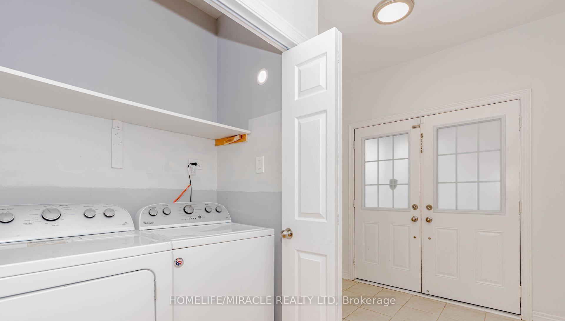 Photo 26 of Unit Upper, 1015 Job Crescent, Milton, Harrison — HOMEH