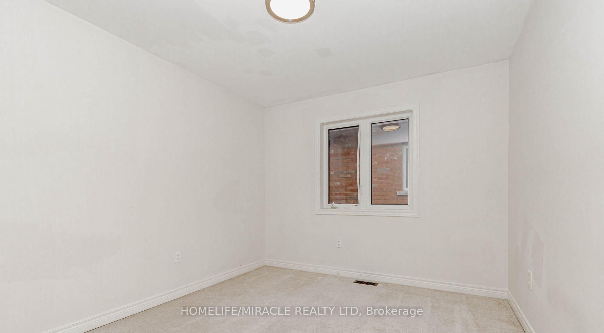 Photo 32 of Unit Upper, 1015 Job Crescent, Milton, Harrison — HOMEH