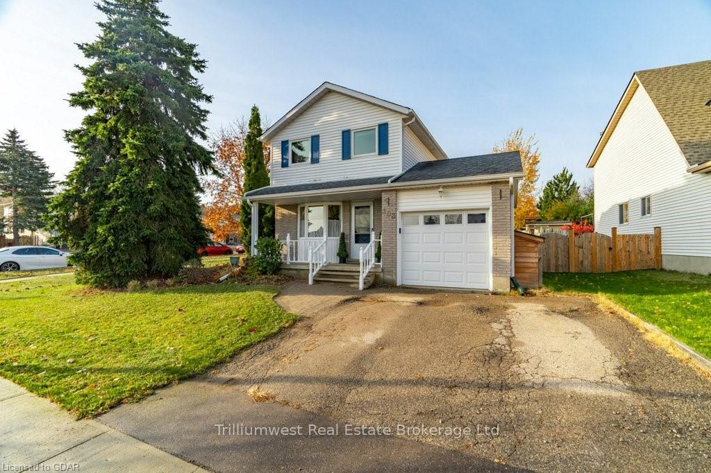 Photo 5 of 303 Misty Crescent, Kitchener — HOMEH