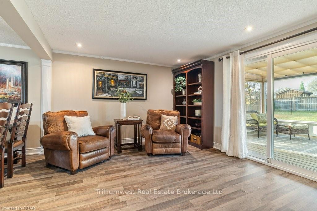 Photo 16 of 303 Misty Crescent, Kitchener — HOMEH
