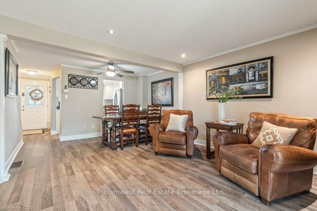 Photo 17 of 303 Misty Crescent, Kitchener — HOMEH