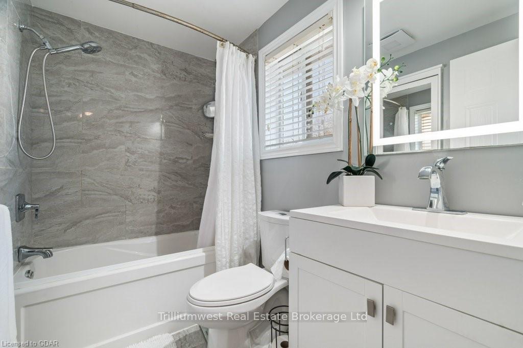 Photo 26 of 303 Misty Crescent, Kitchener — HOMEH