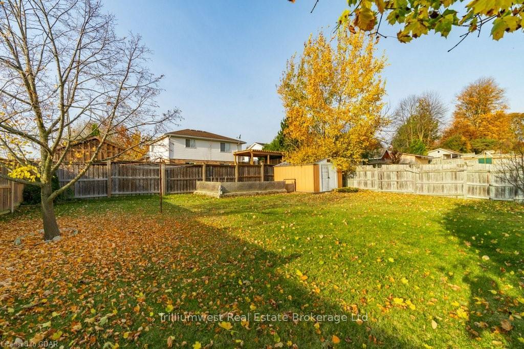 Photo 40 of 303 Misty Crescent, Kitchener — HOMEH