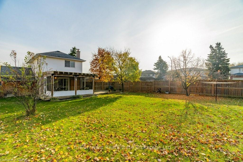 Photo 44 of 303 Misty Crescent, Kitchener — HOMEH
