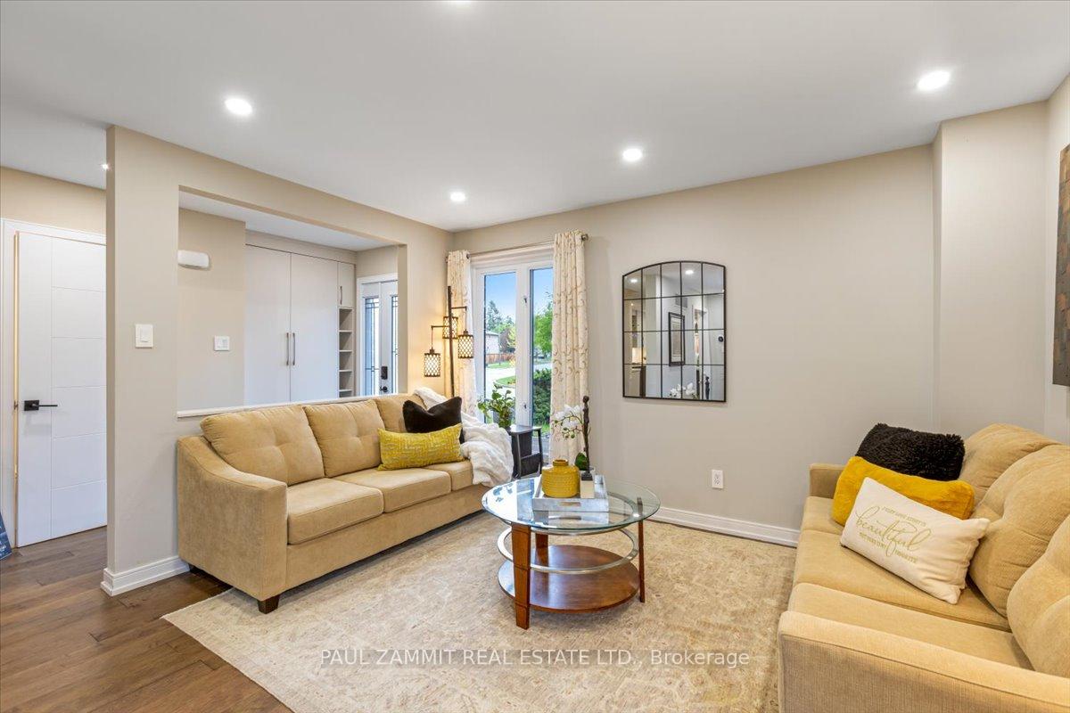 Photo 5 of 20 Lilac Avenue, Markham, Aileen-Willowbrook — HOMEH