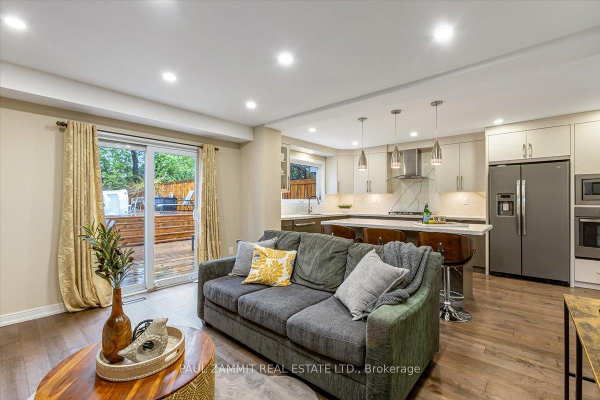 Photo 19 of 20 Lilac Avenue, Markham, Aileen-Willowbrook — HOMEH