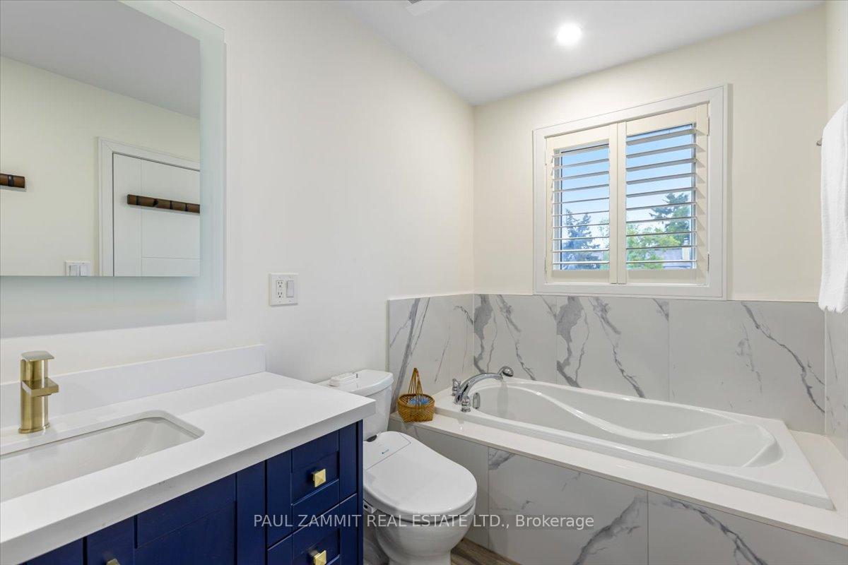 Photo 23 of 20 Lilac Avenue, Markham, Aileen-Willowbrook — HOMEH