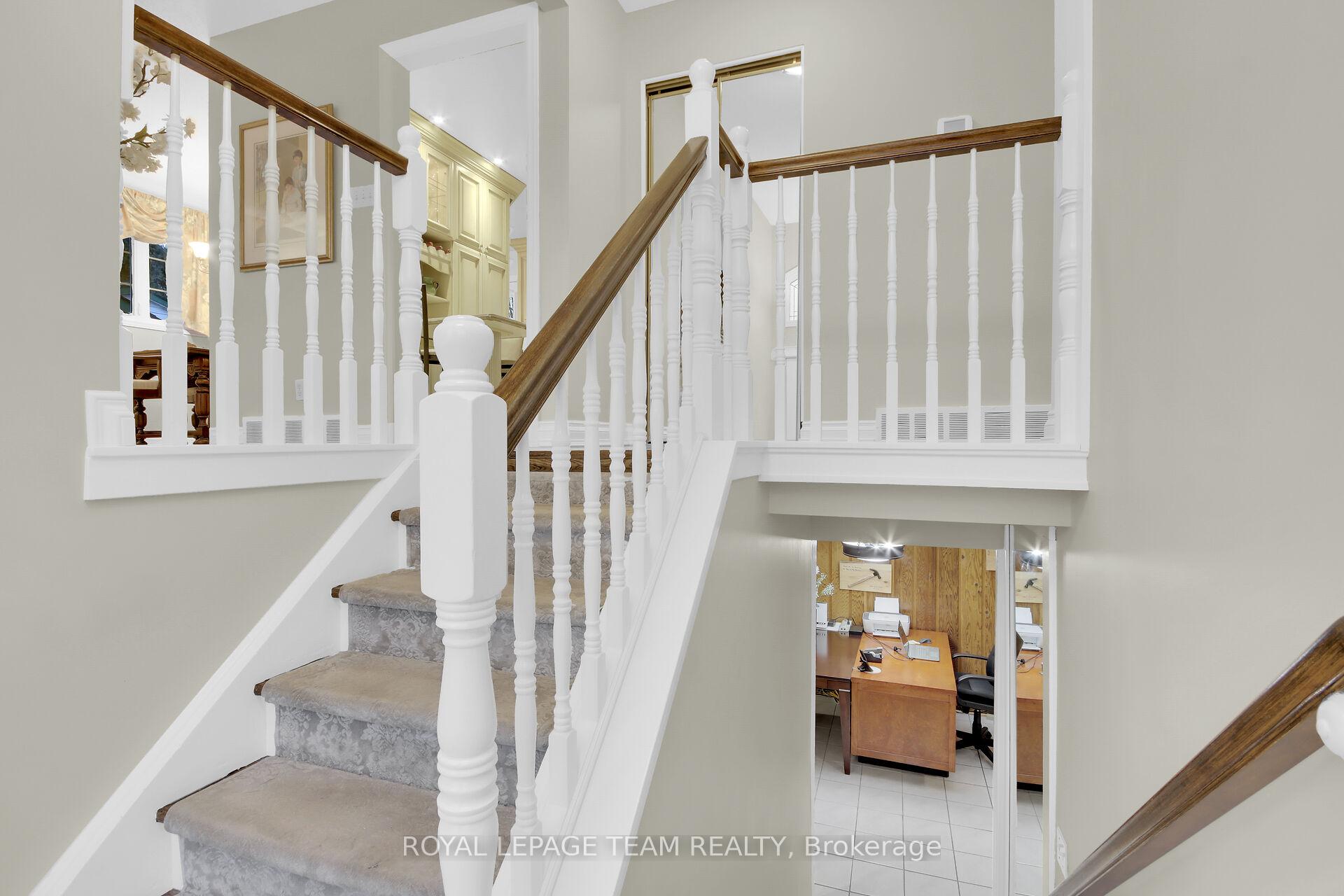 Photo 3 of 172 Old Colony Road, Ottawa, Kanata - Glencairn/Hazeldean — HOMEH