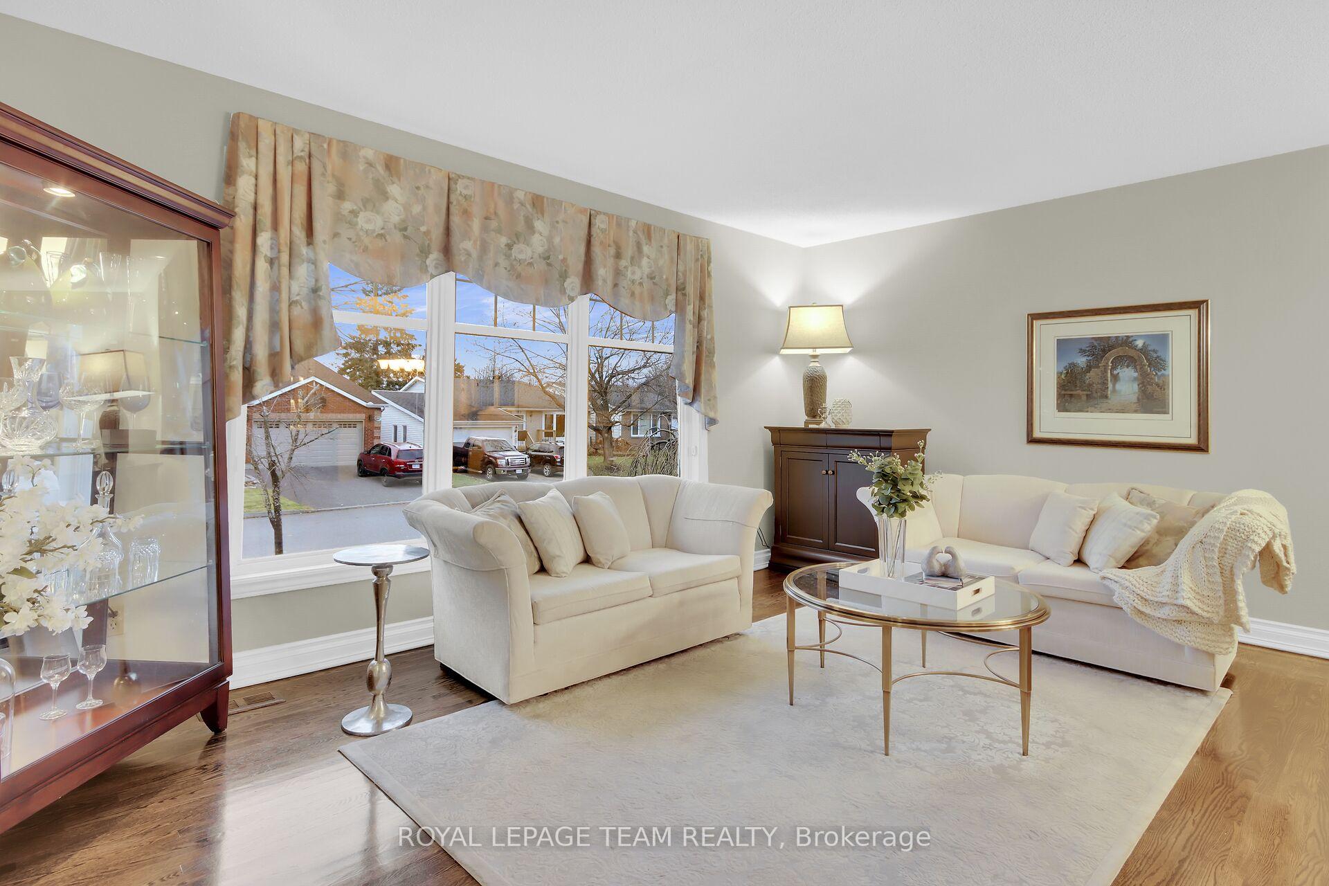 Photo 6 of 172 Old Colony Road, Ottawa, Kanata - Glencairn/Hazeldean — HOMEH