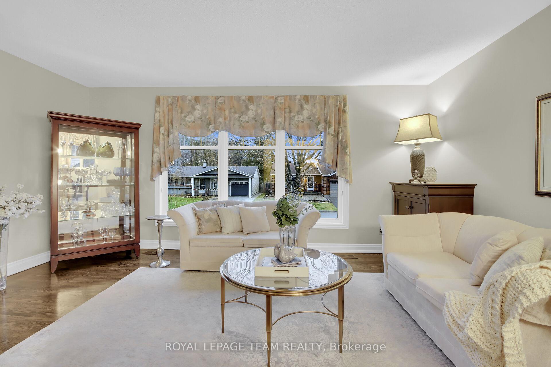 Photo 7 of 172 Old Colony Road, Ottawa, Kanata - Glencairn/Hazeldean — HOMEH