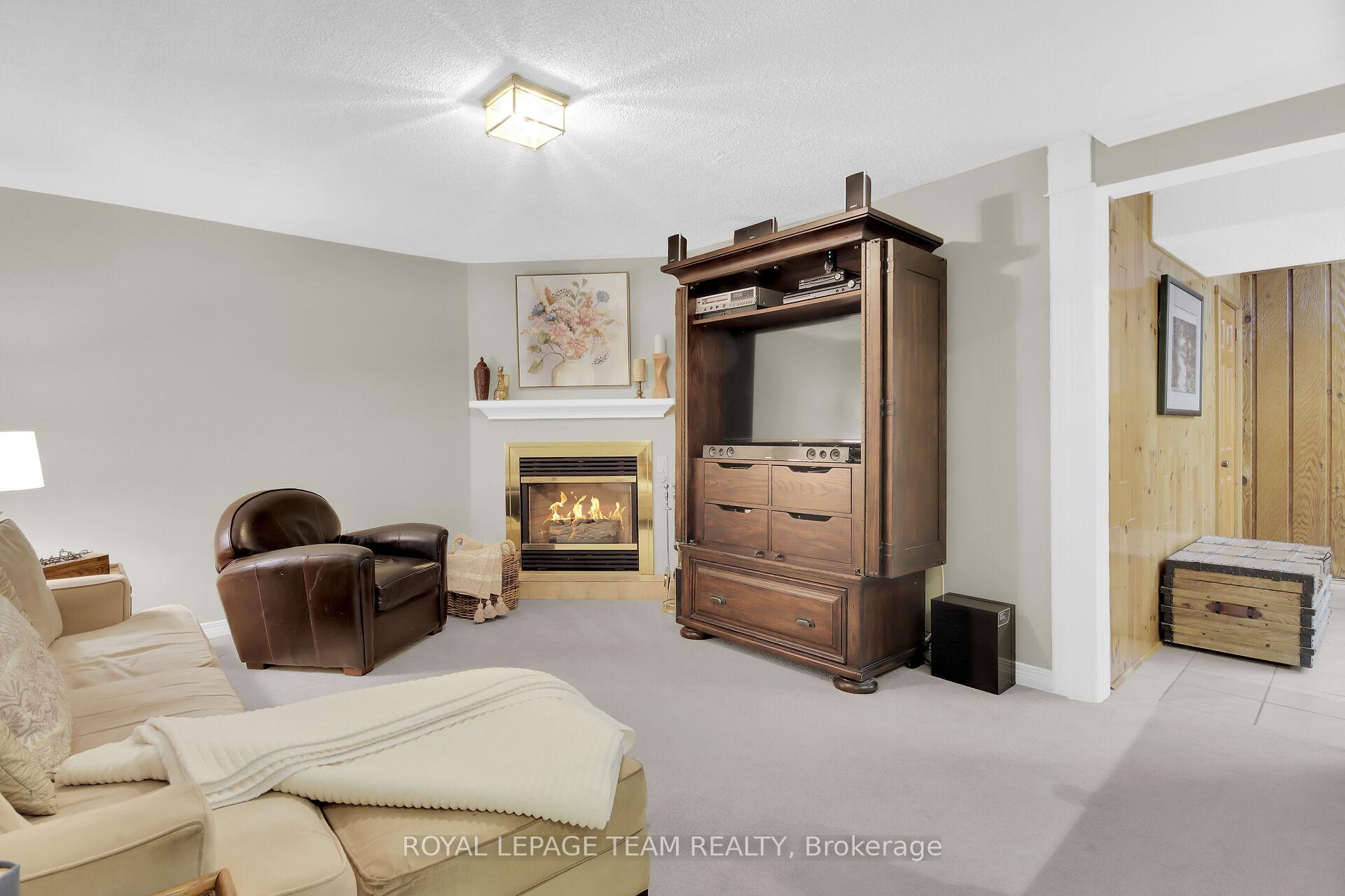 Photo 23 of 172 Old Colony Road, Ottawa, Kanata - Glencairn/Hazeldean — HOMEH