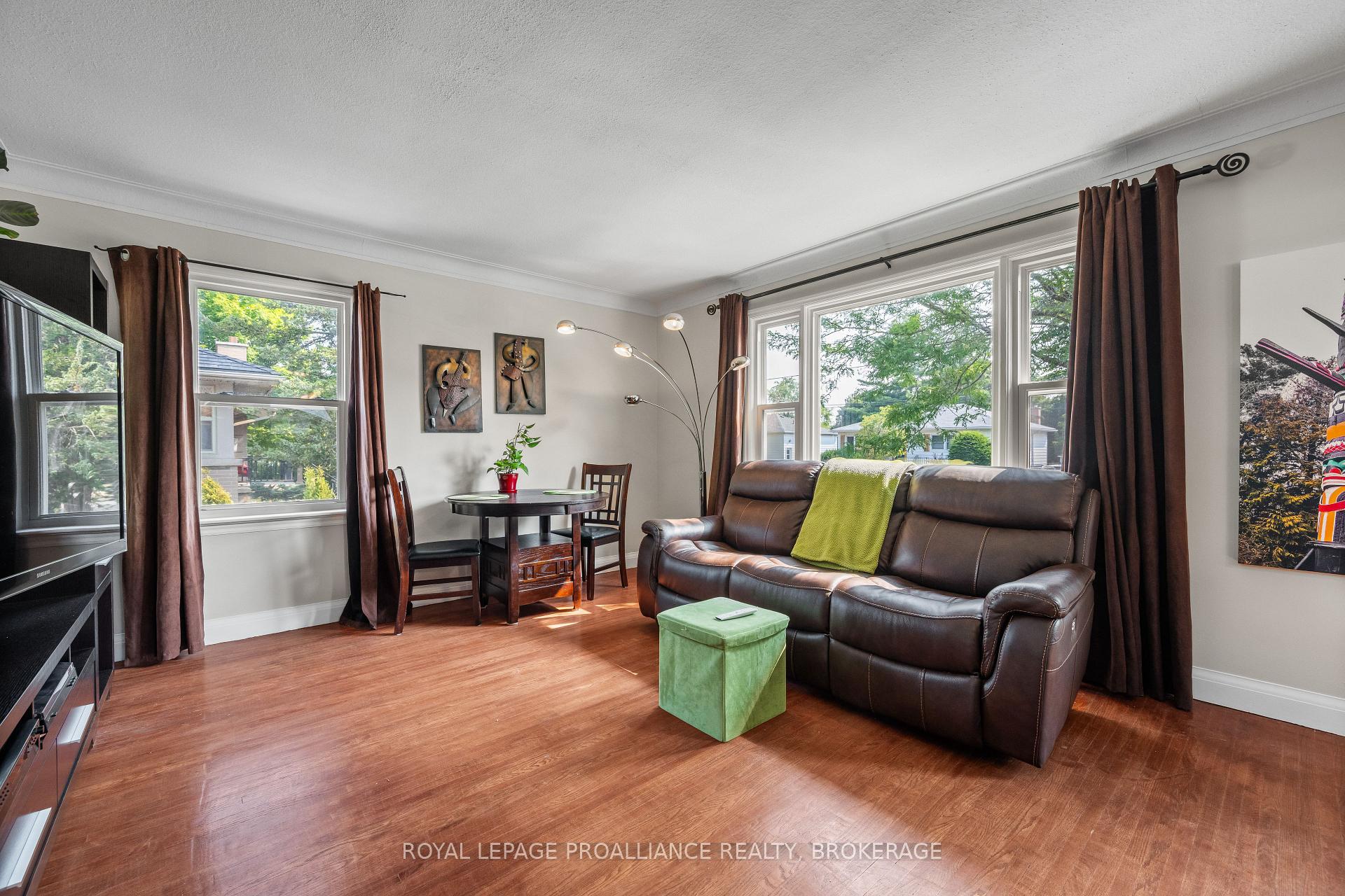 Photo 6 of 68 Hillcrest Avenue, Kingston, East of Sir John A. Blvd — HOMEH