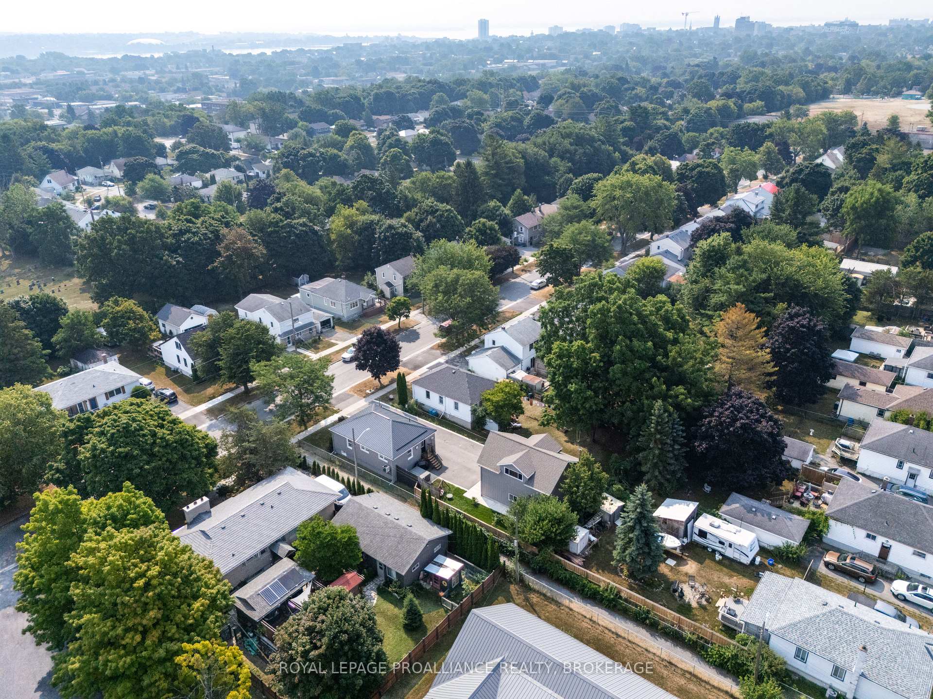 Photo 38 of 68 Hillcrest Avenue, Kingston, East of Sir John A. Blvd — HOMEH