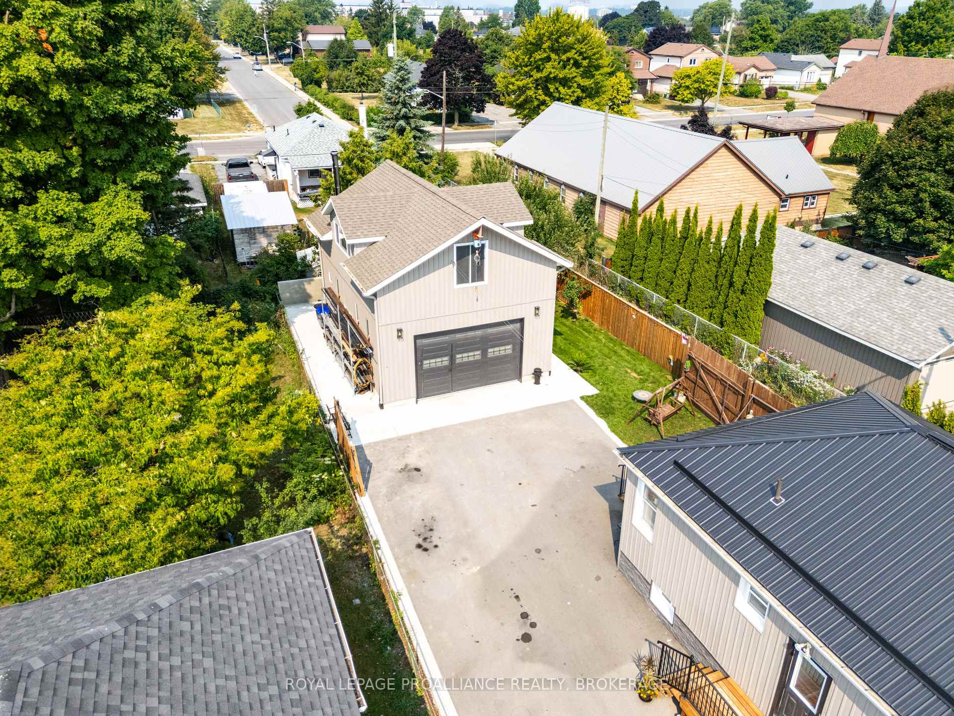 Photo 43 of 68 Hillcrest Avenue, Kingston, East of Sir John A. Blvd — HOMEH