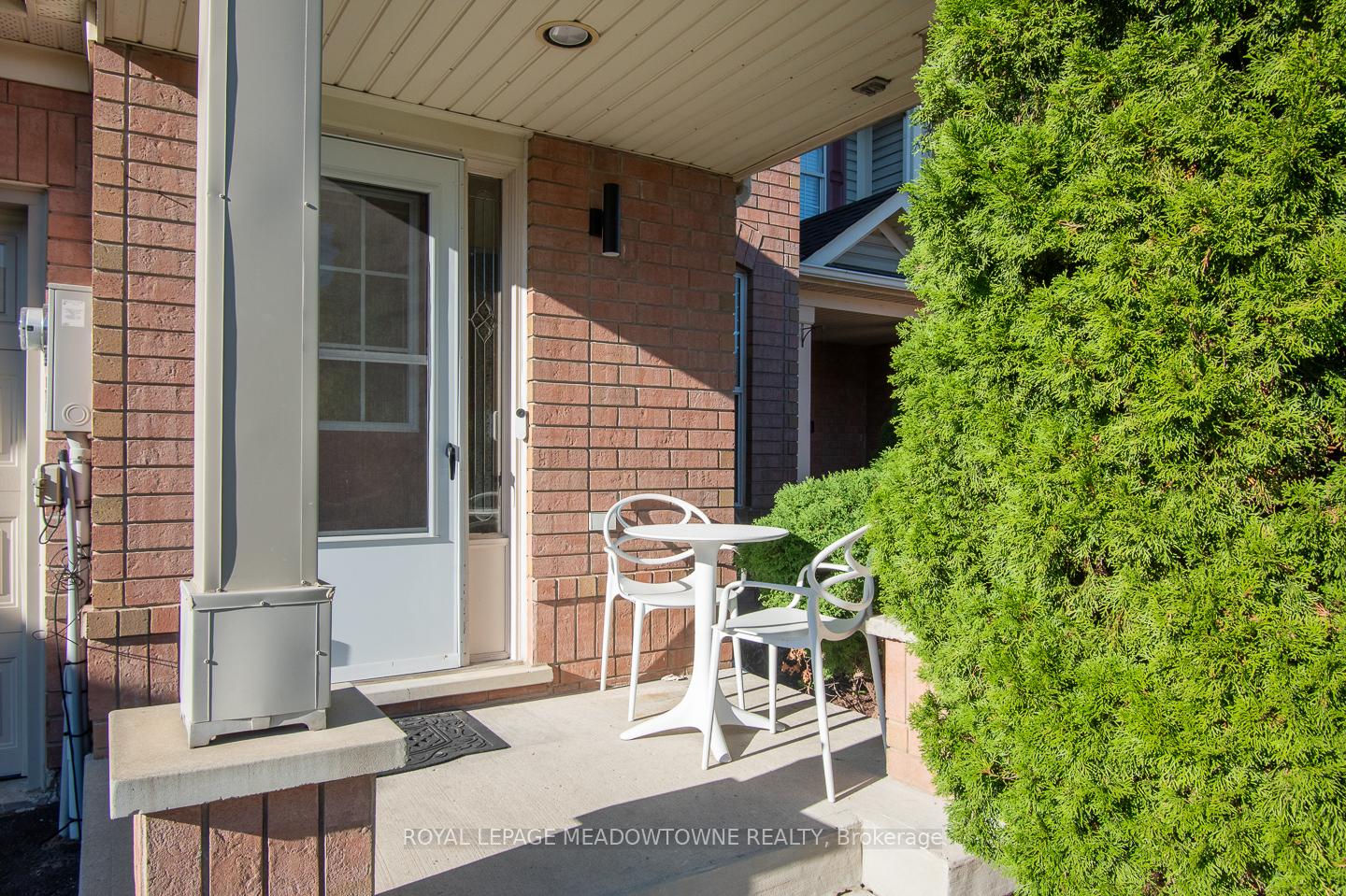 Photo 3 of 698 Edwards Avenue, Milton, Beaty — HOMEH