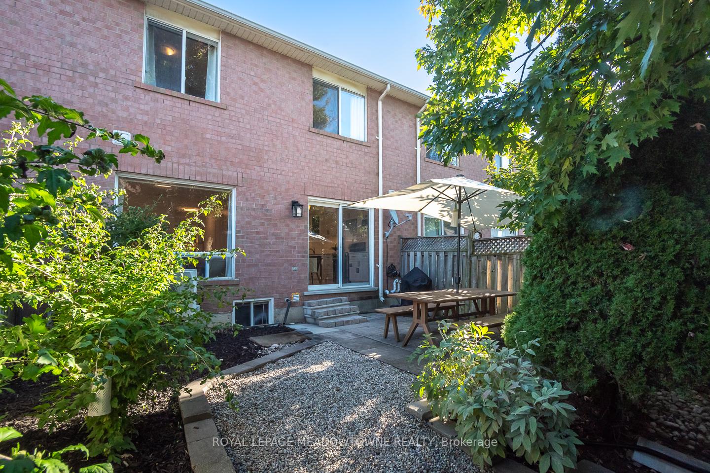 Photo 32 of 698 Edwards Avenue, Milton, Beaty — HOMEH