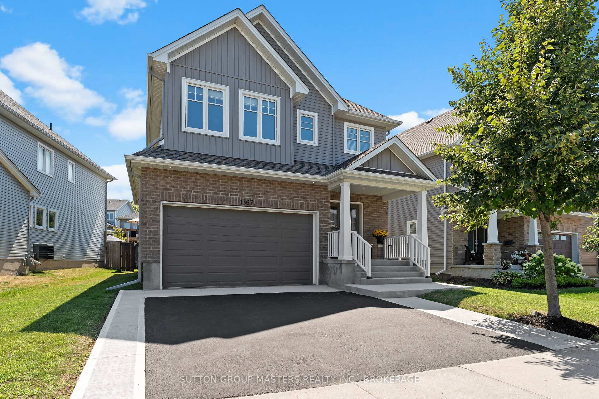 Photo 2 of 1367 Waterside Way, Kingston, Kingston East (Incl Barret Crt) — HOMEH