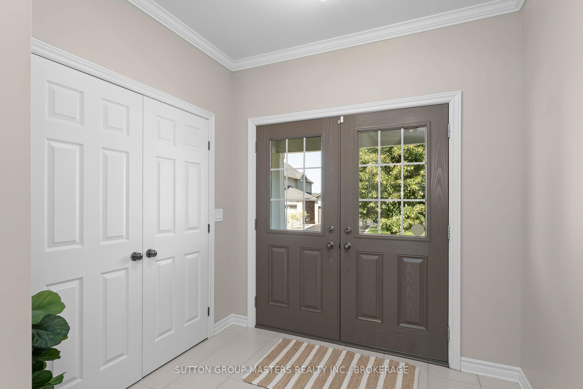 Photo 3 of 1367 Waterside Way, Kingston, Kingston East (Incl Barret Crt) — HOMEH