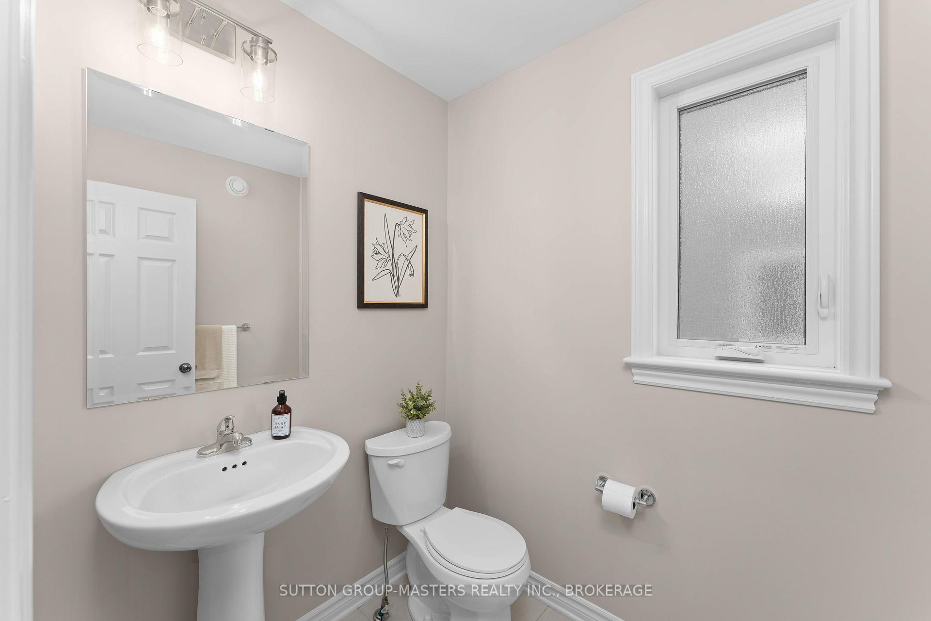 Photo 5 of 1367 Waterside Way, Kingston, Kingston East (Incl Barret Crt) — HOMEH