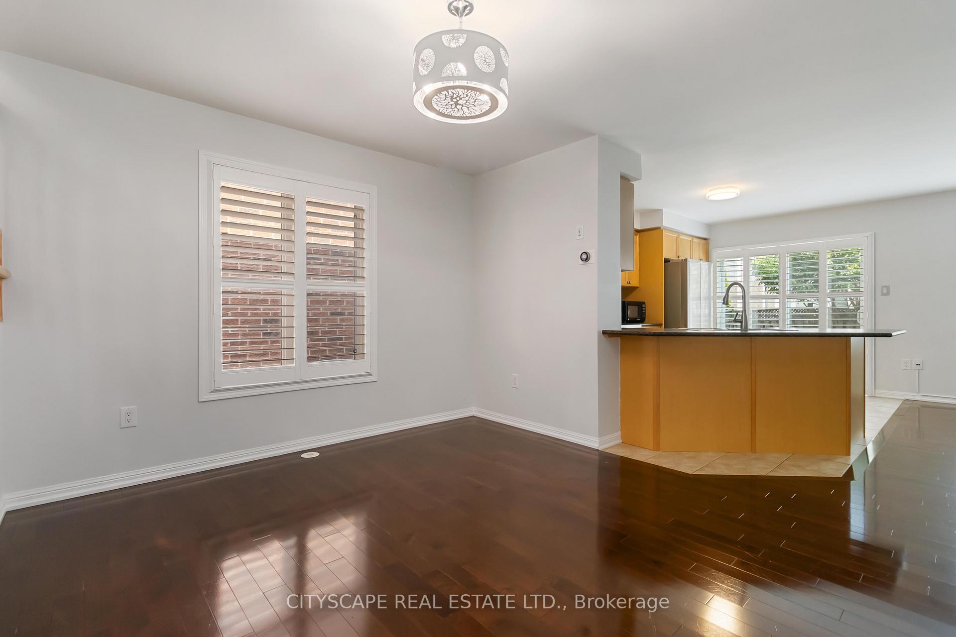 Photo 3 of 256 Whetham Heights, Milton, Harrison — HOMEH