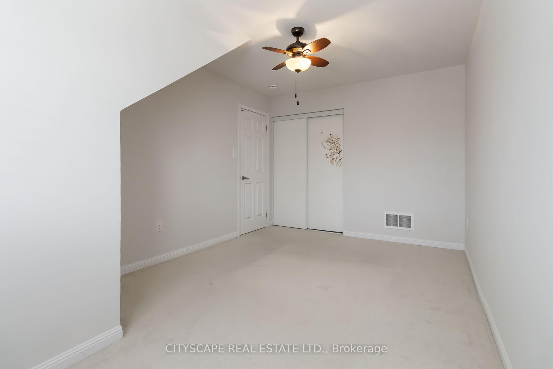 Photo 12 of 256 Whetham Heights, Milton, Harrison — HOMEH