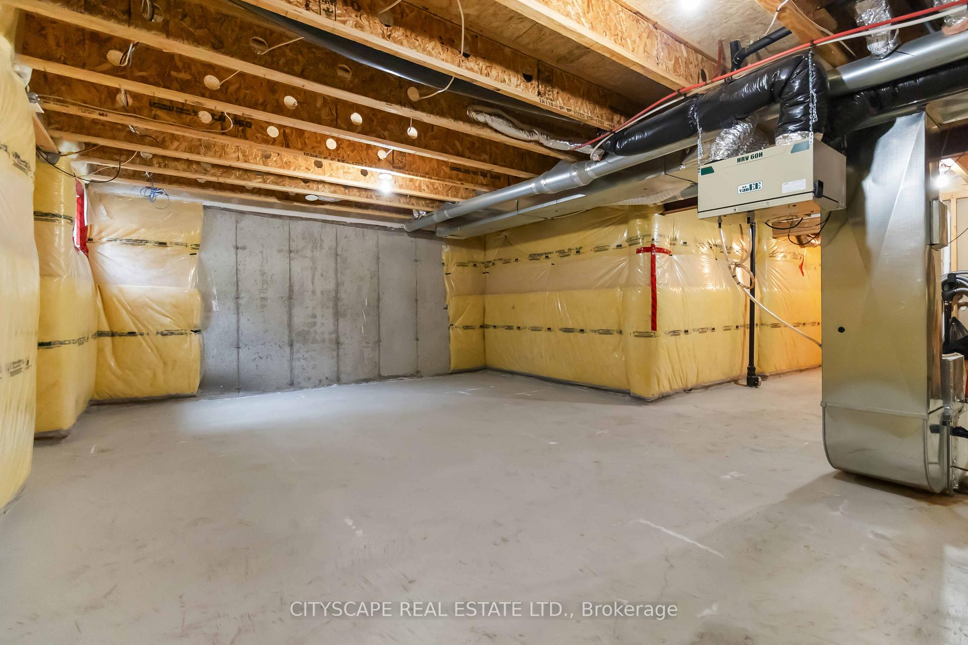 Photo 20 of 256 Whetham Heights, Milton, Harrison — HOMEH