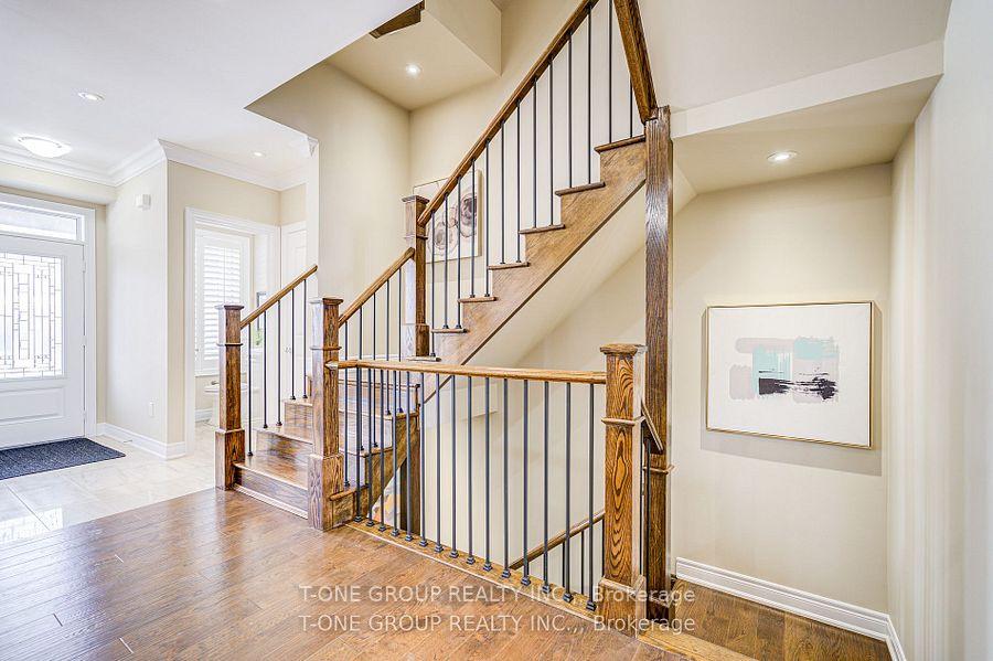 Photo 7 of 9 Couloir Drive, Markham, Cornell — HOMEH