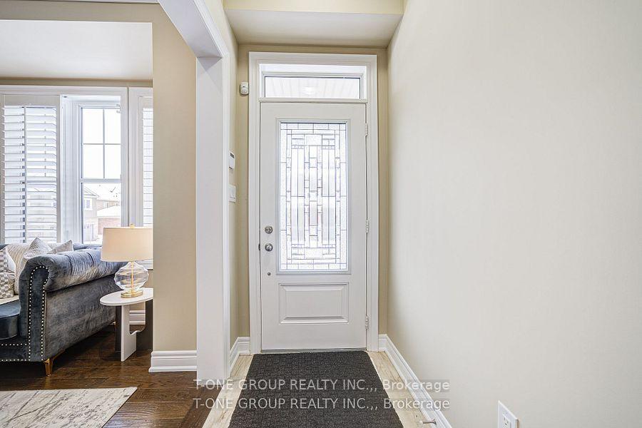 Photo 8 of 9 Couloir Drive, Markham, Cornell — HOMEH