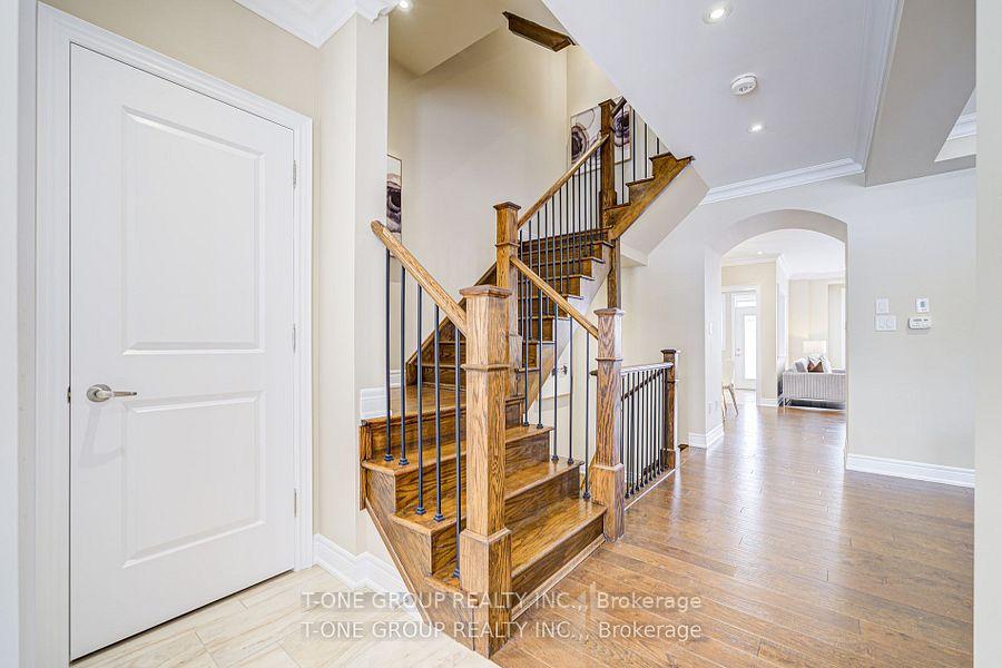 Photo 9 of 9 Couloir Drive, Markham, Cornell — HOMEH