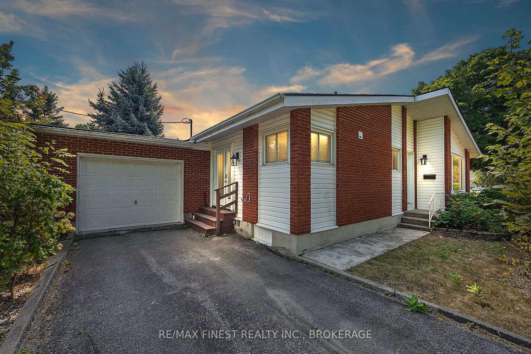 Front of 5 Michael Grass Crescent