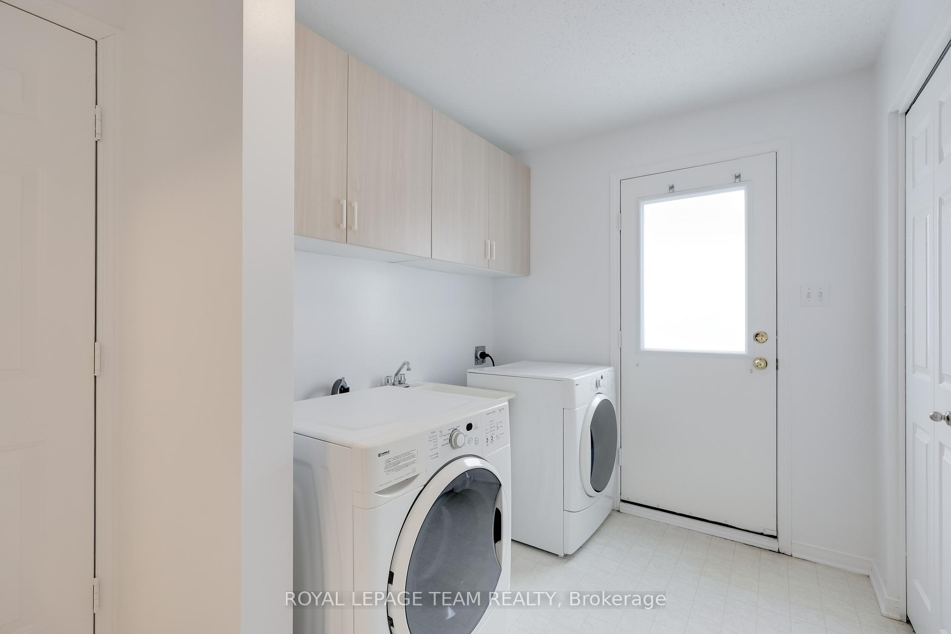 Photo 8 of 82 Hansen Avenue, Ottawa, Kanata - Kanata Lakes/Heritage Hills — HOMEH