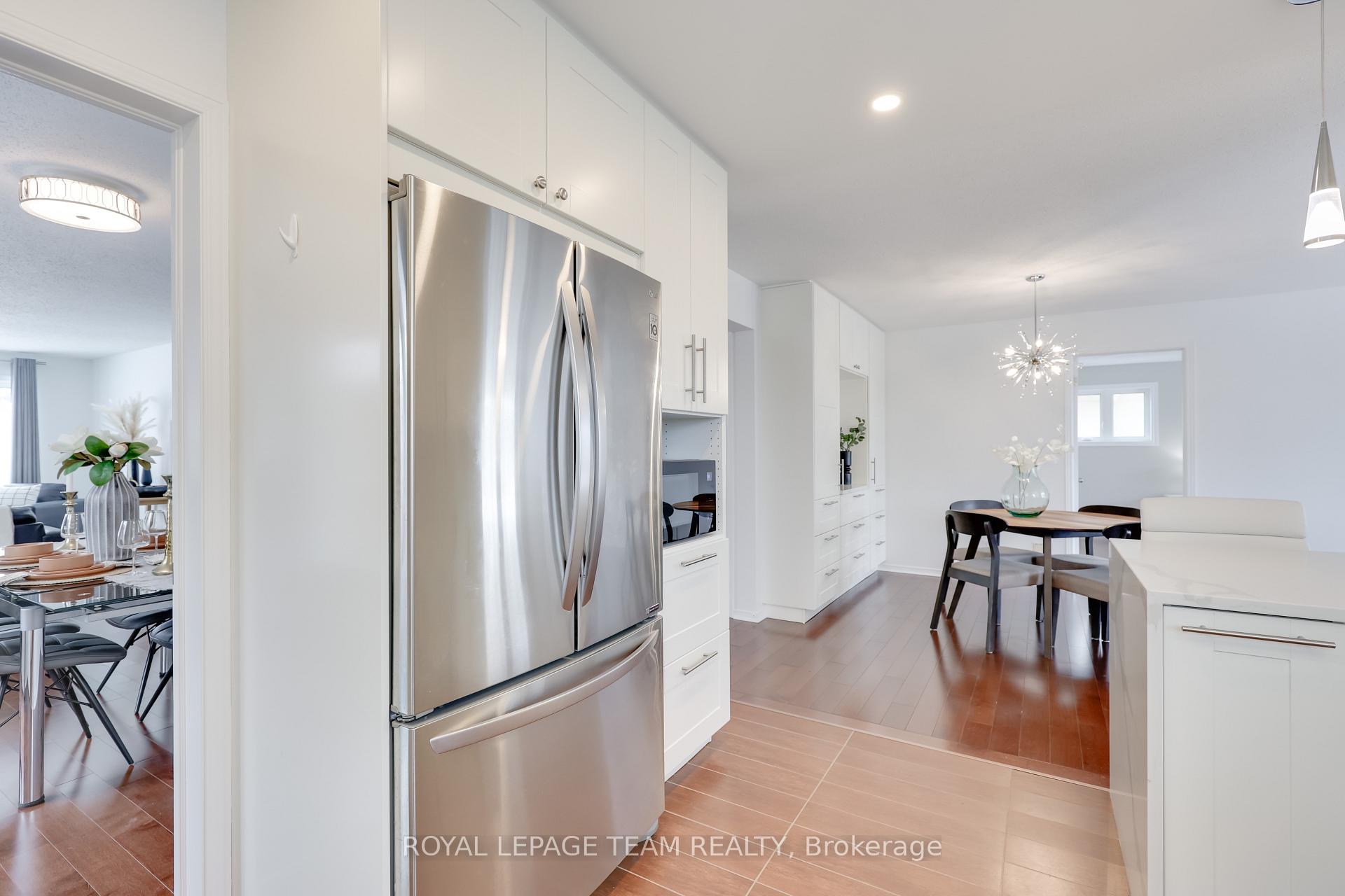 Photo 11 of 82 Hansen Avenue, Ottawa, Kanata - Kanata Lakes/Heritage Hills — HOMEH