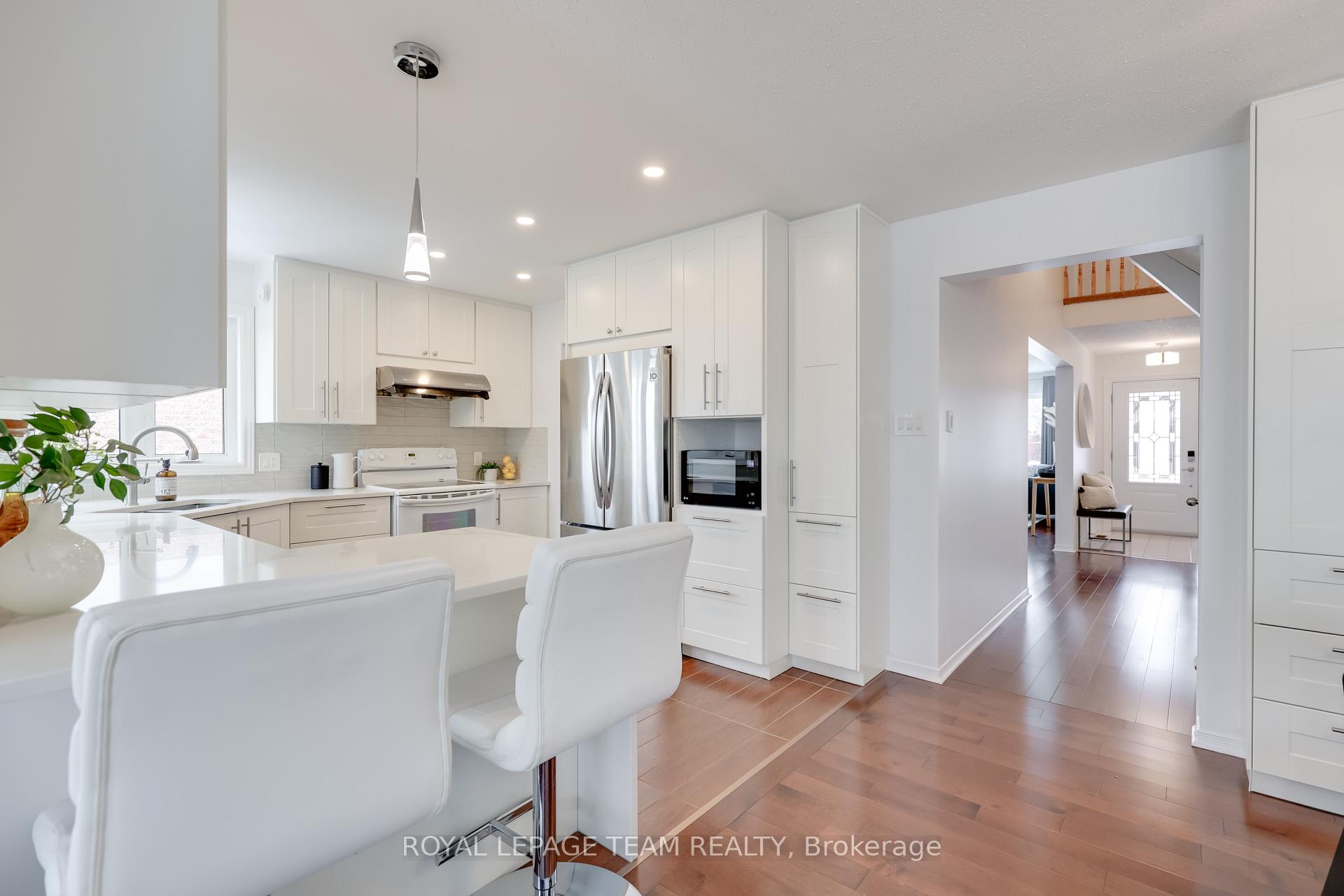 Photo 13 of 82 Hansen Avenue, Ottawa, Kanata - Kanata Lakes/Heritage Hills — HOMEH