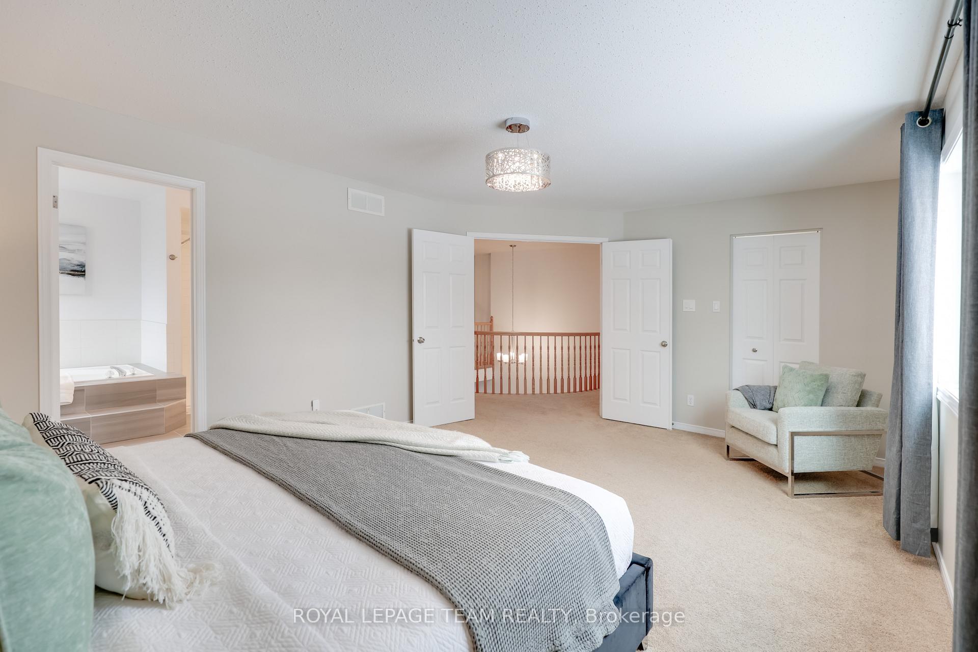 Photo 25 of 82 Hansen Avenue, Ottawa, Kanata - Kanata Lakes/Heritage Hills — HOMEH