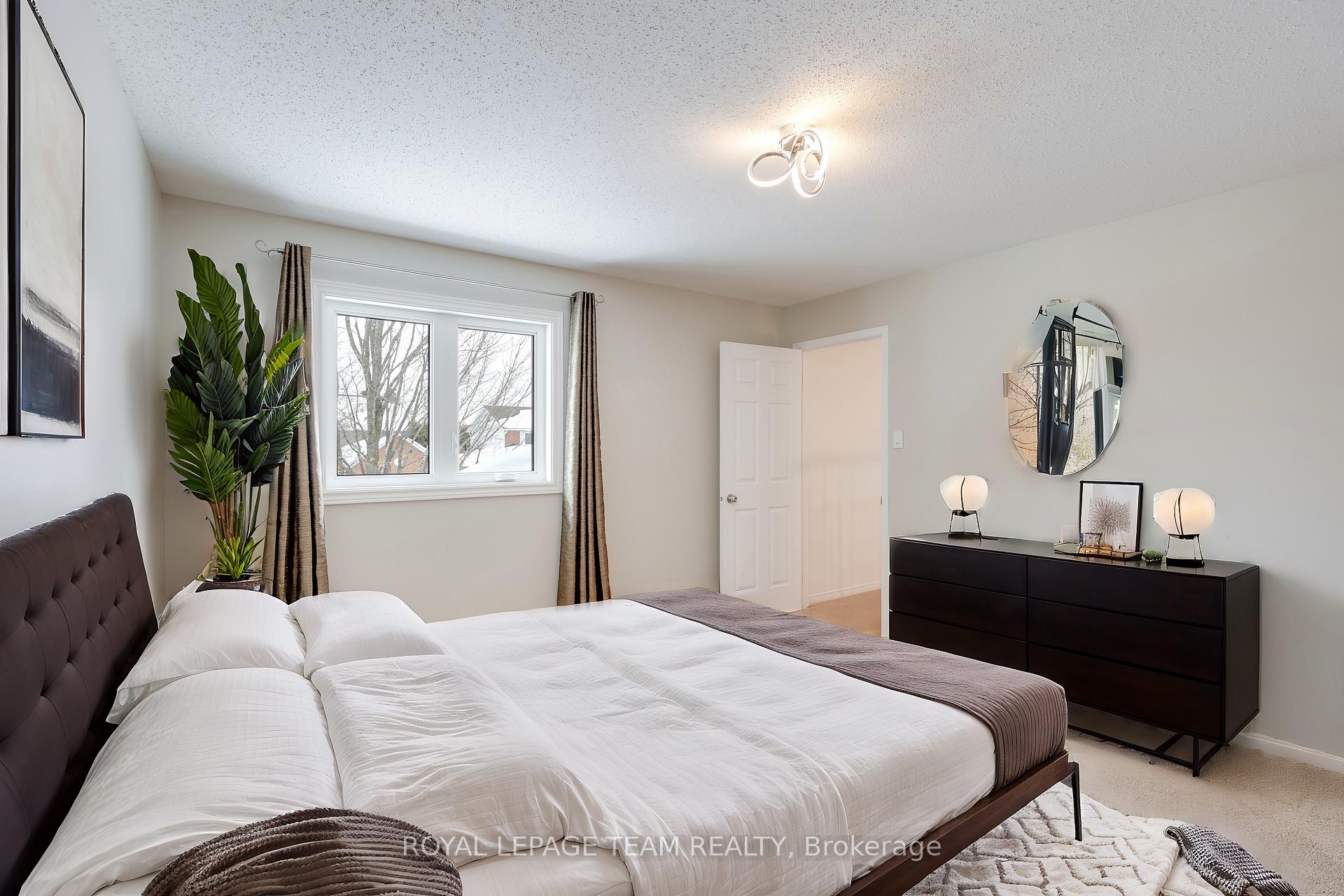Photo 29 of 82 Hansen Avenue, Ottawa, Kanata - Kanata Lakes/Heritage Hills — HOMEH