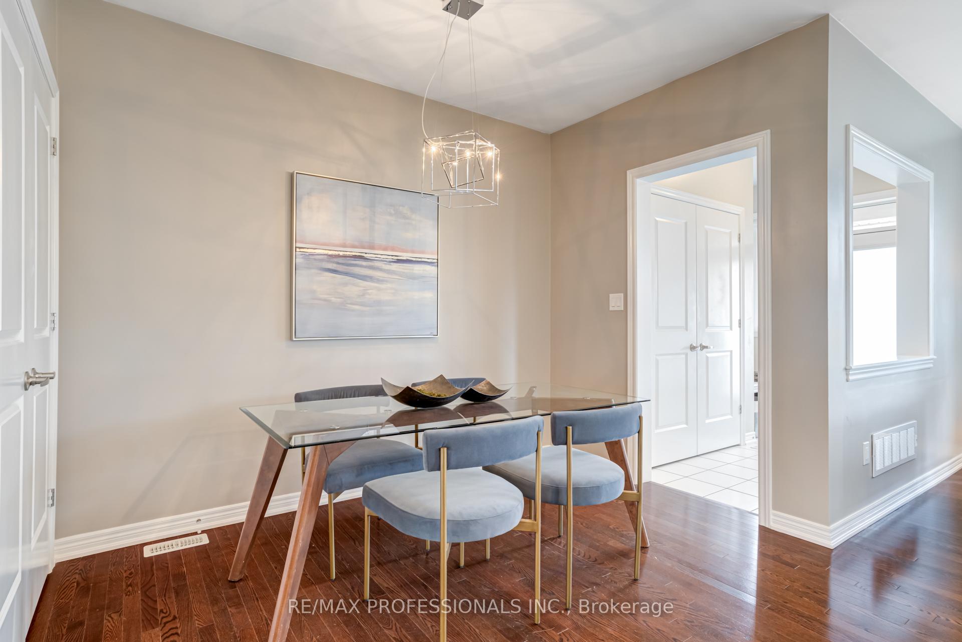 Photo 20 of 132 Cornwall Drive, Markham, Cornell — HOMEH