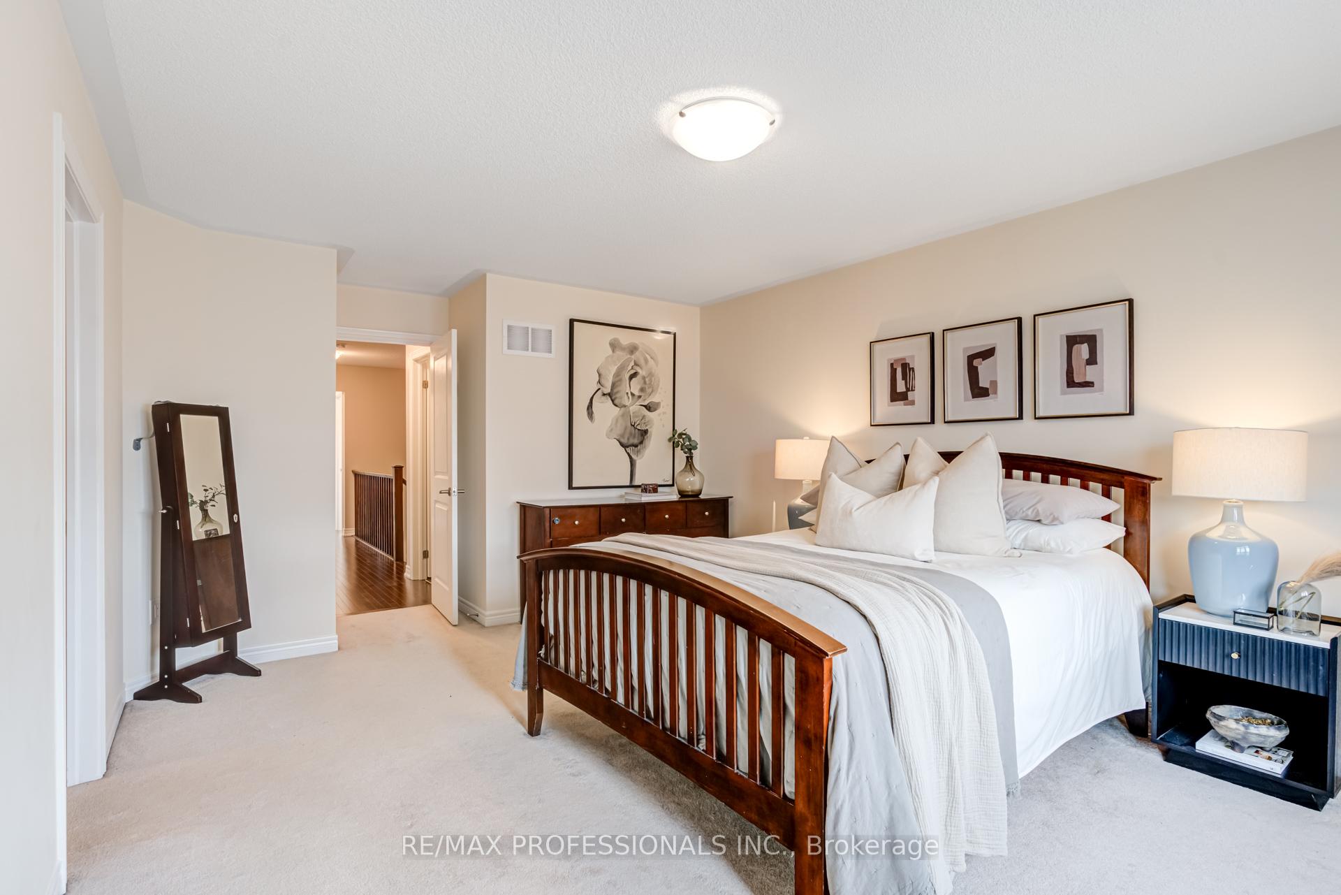 Photo 26 of 132 Cornwall Drive, Markham, Cornell — HOMEH