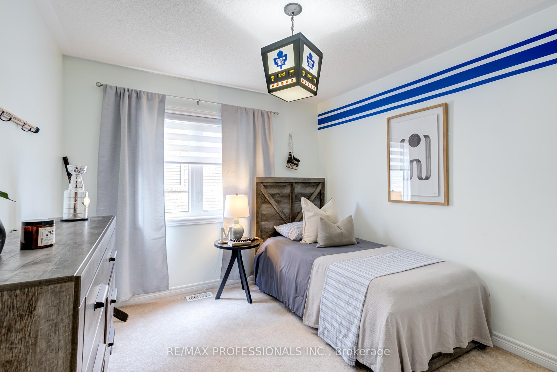 Photo 31 of 132 Cornwall Drive, Markham, Cornell — HOMEH
