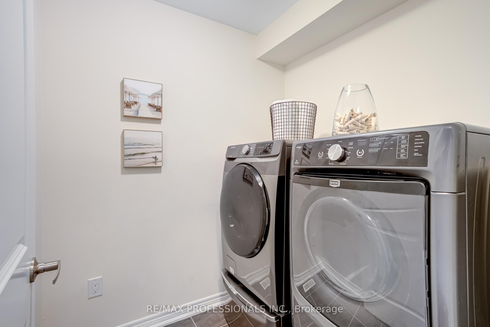 Photo 34 of 132 Cornwall Drive, Markham, Cornell — HOMEH