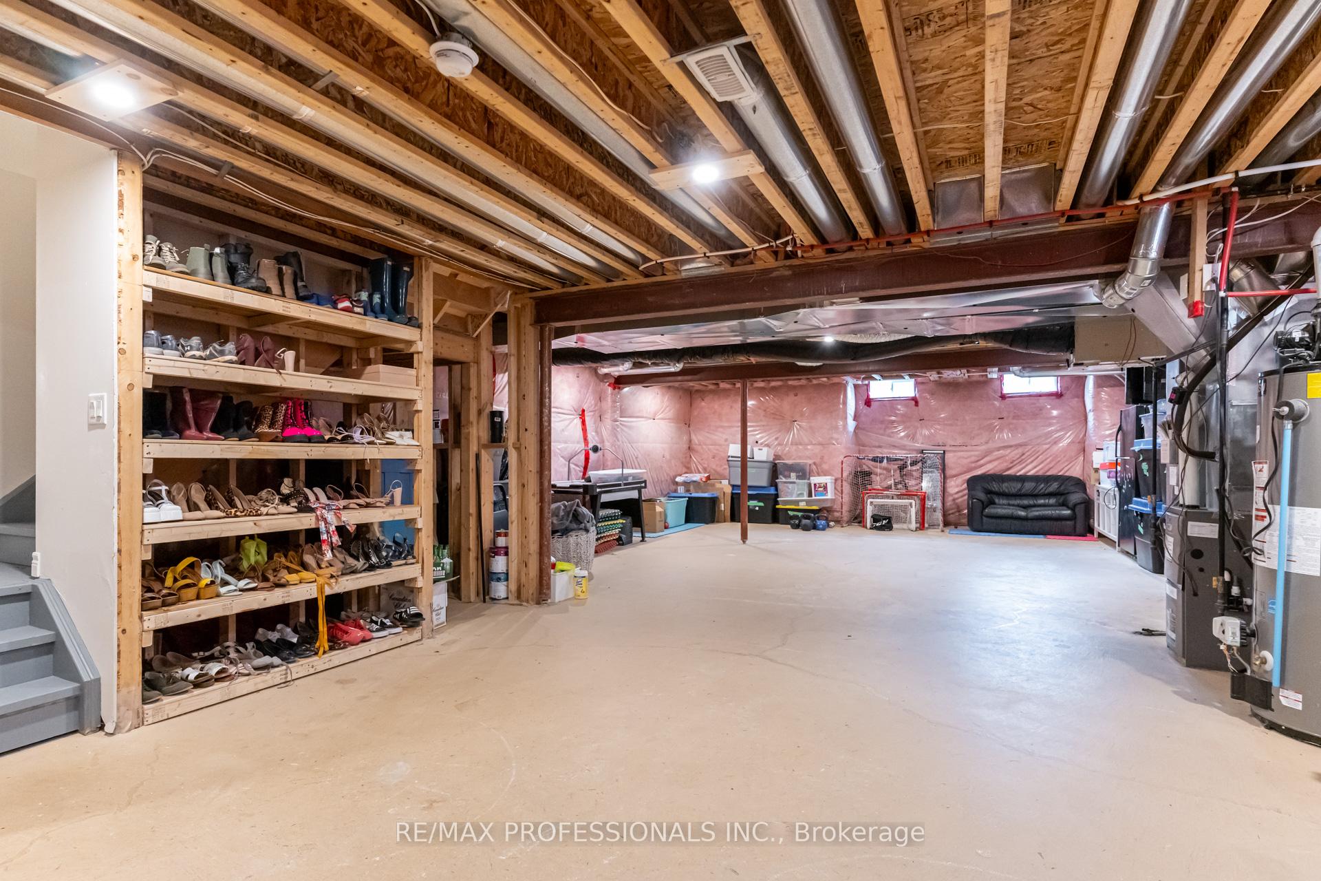 Photo 35 of 132 Cornwall Drive, Markham, Cornell — HOMEH