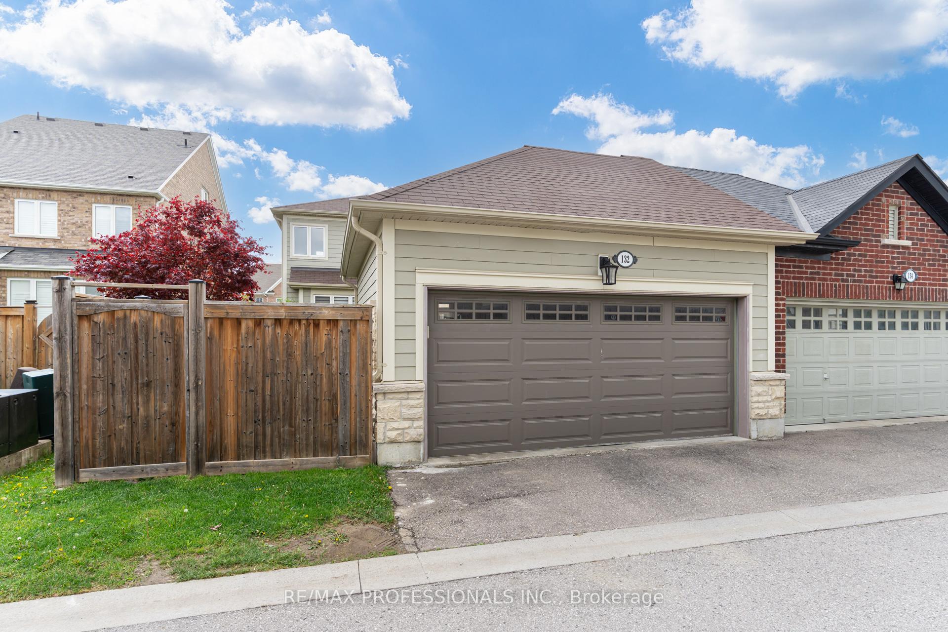 Photo 41 of 132 Cornwall Drive, Markham, Cornell — HOMEH