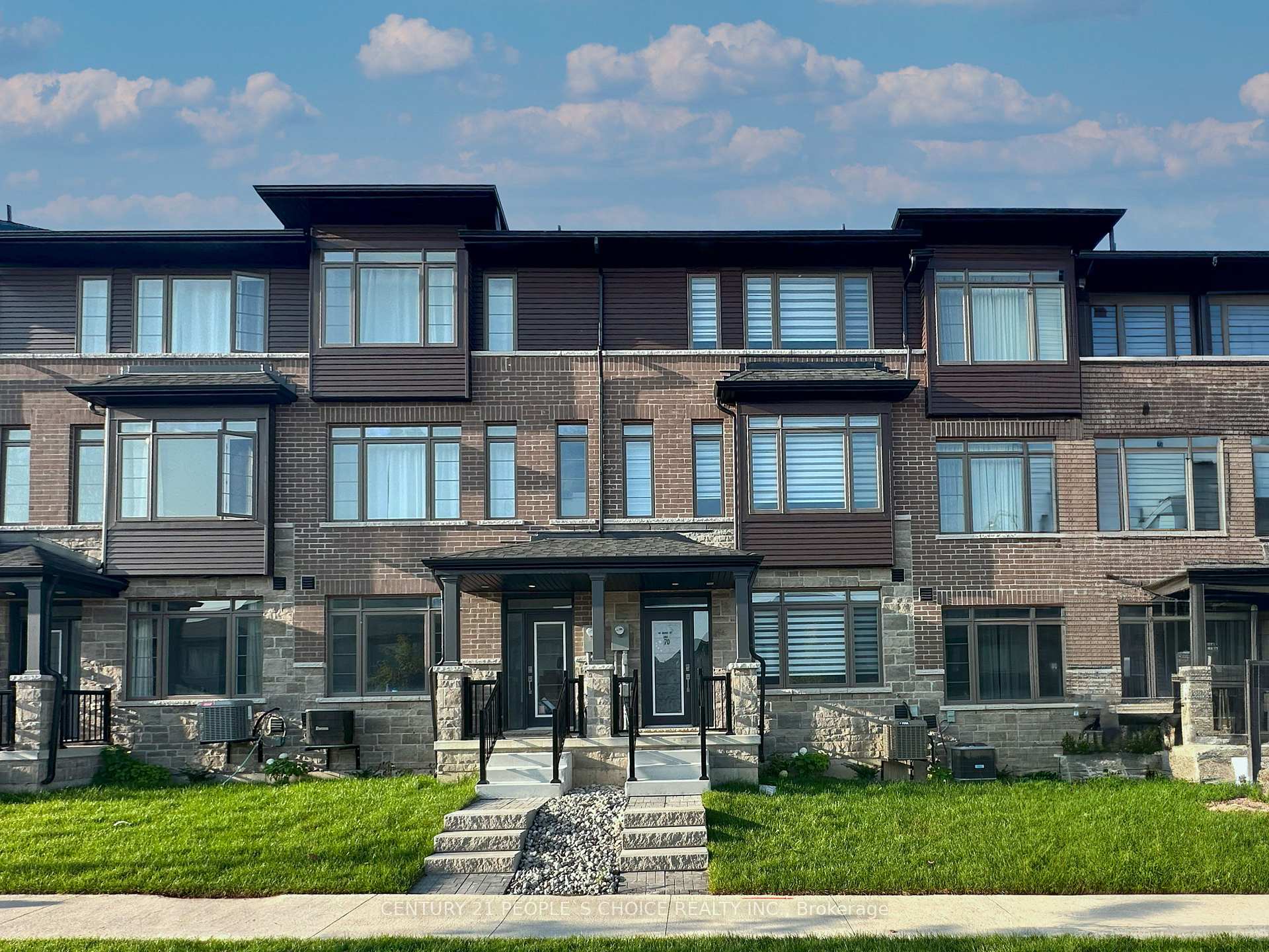 Photo 3 of Unit 70, 61 Soho Street, Hamilton, Stoney Creek Mountain — HOMEH