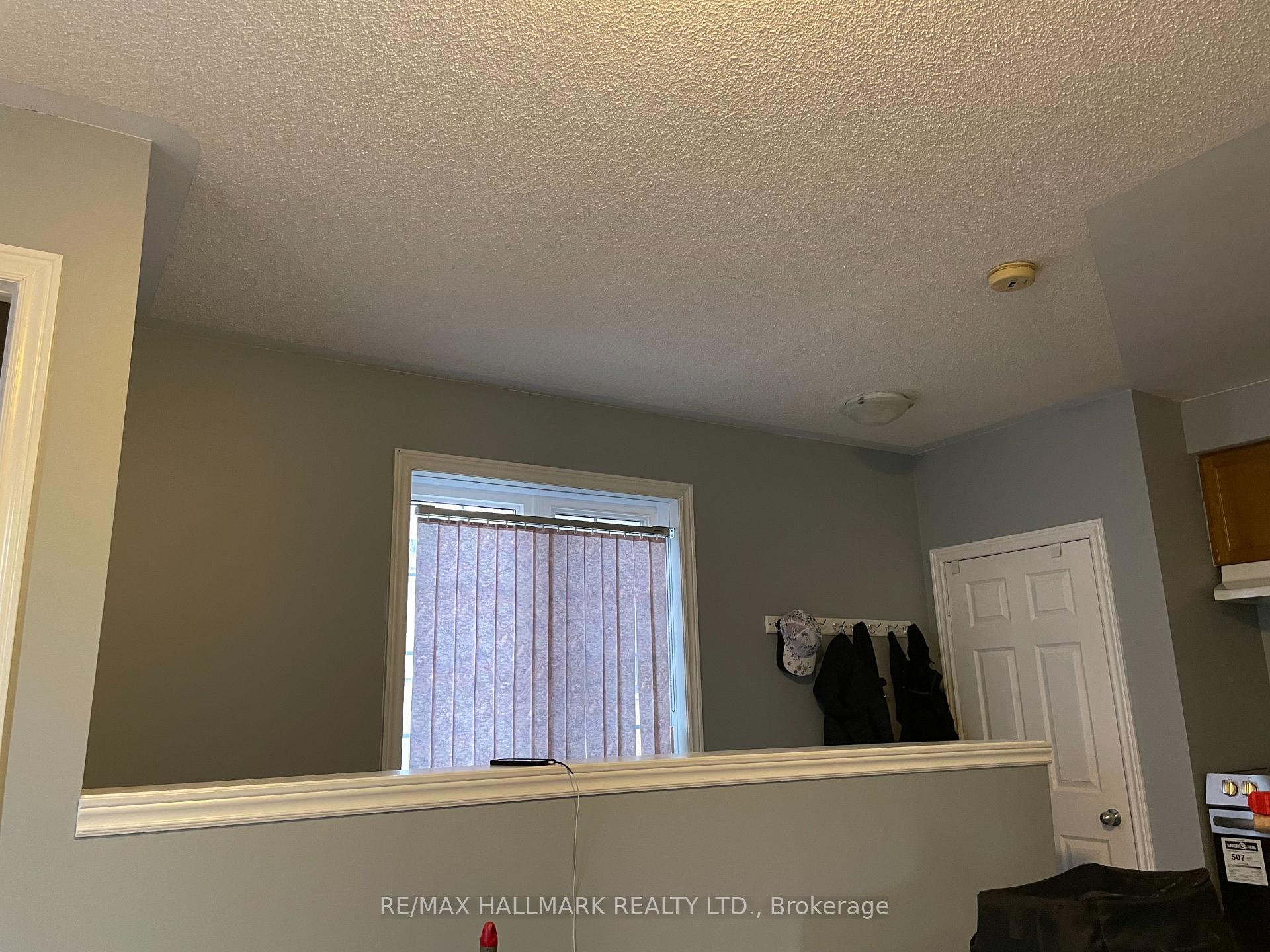Photo 4 of Unit Coachhouse, 6 Innisvale Drive, Markham, Cornell — HOMEH