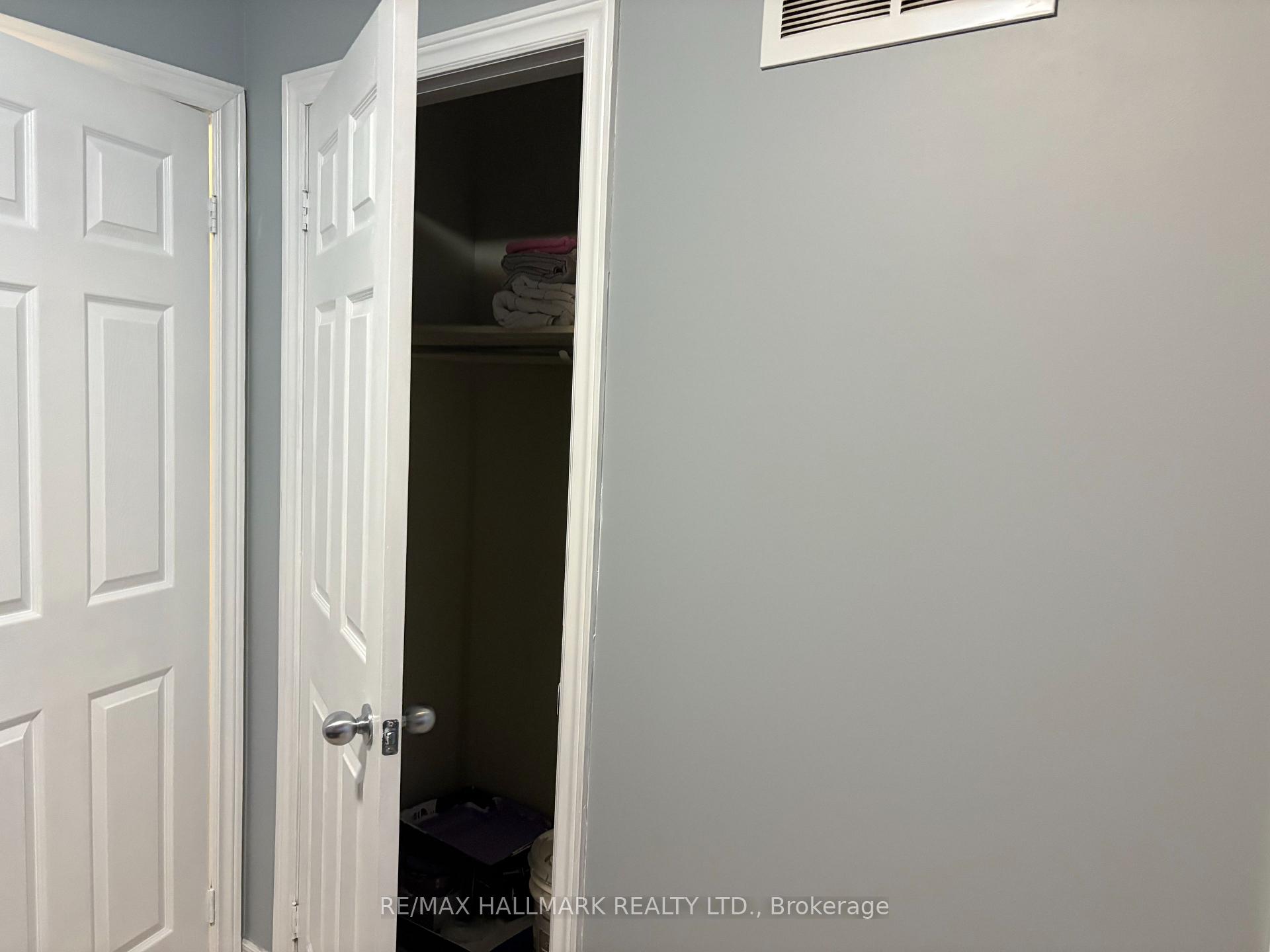 Photo 8 of Unit Coachhouse, 6 Innisvale Drive, Markham, Cornell — HOMEH
